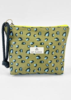 Gia <tc>Toiletry Bag</tc> Woman Repellent